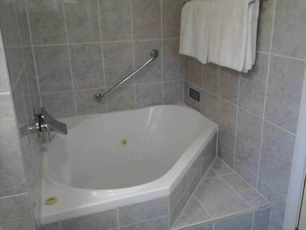 Özel spa küveti