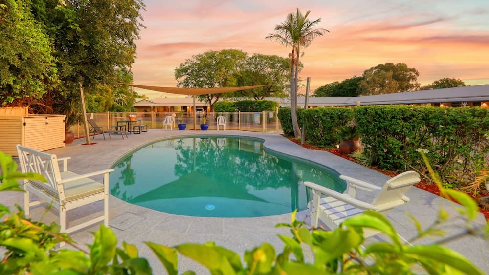Riverland Motor Inn & River's Restaurant