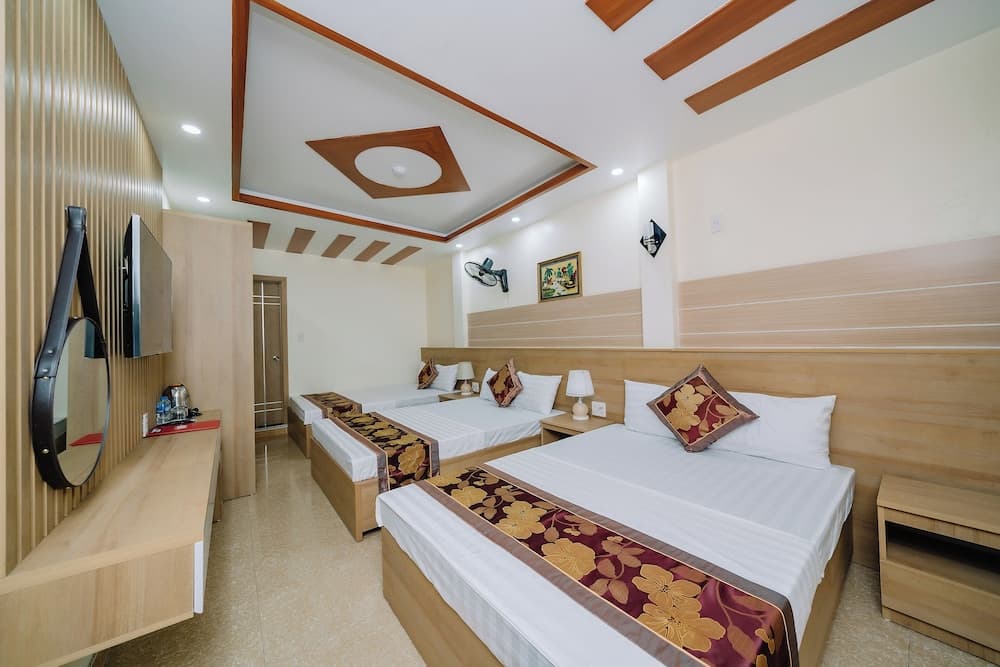 My Ngoc Hotel Catba