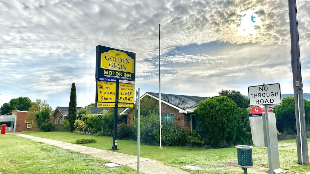 Golden Grain Motor Inn