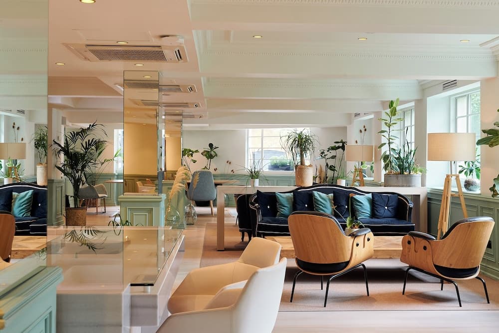 The Level at the Melia White House