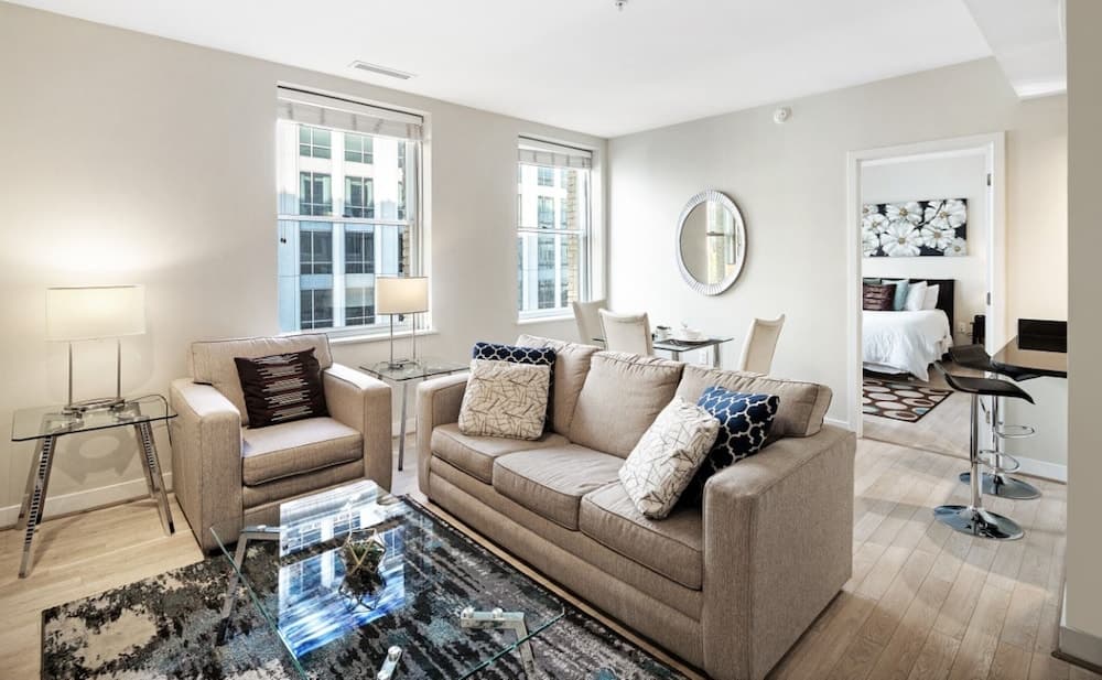 Global Luxury Suites at The White House