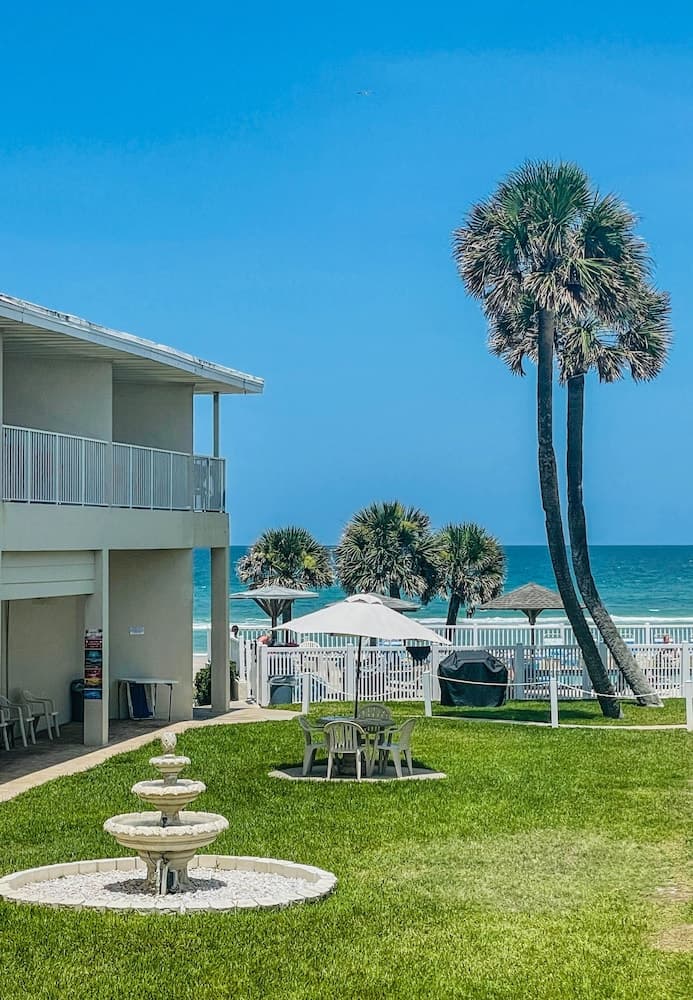 Ocean Court Beachfront Hotel