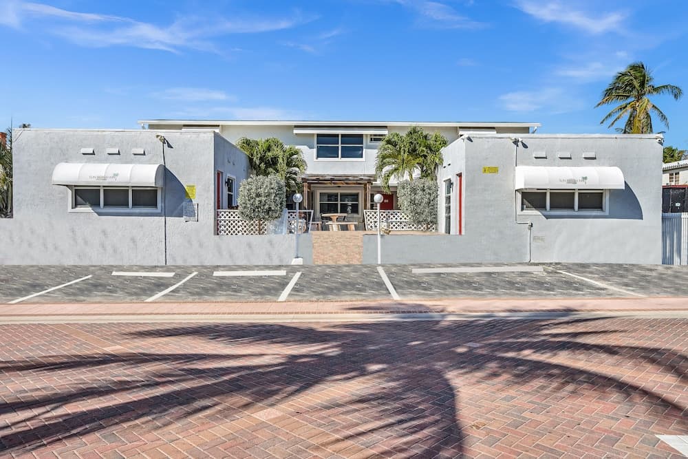 Sun Beach Inn