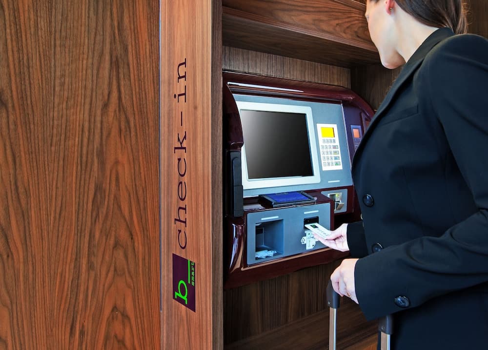 Giriş/çıkış büfesi