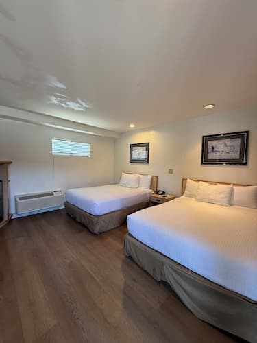 Jolly Roger Hotel