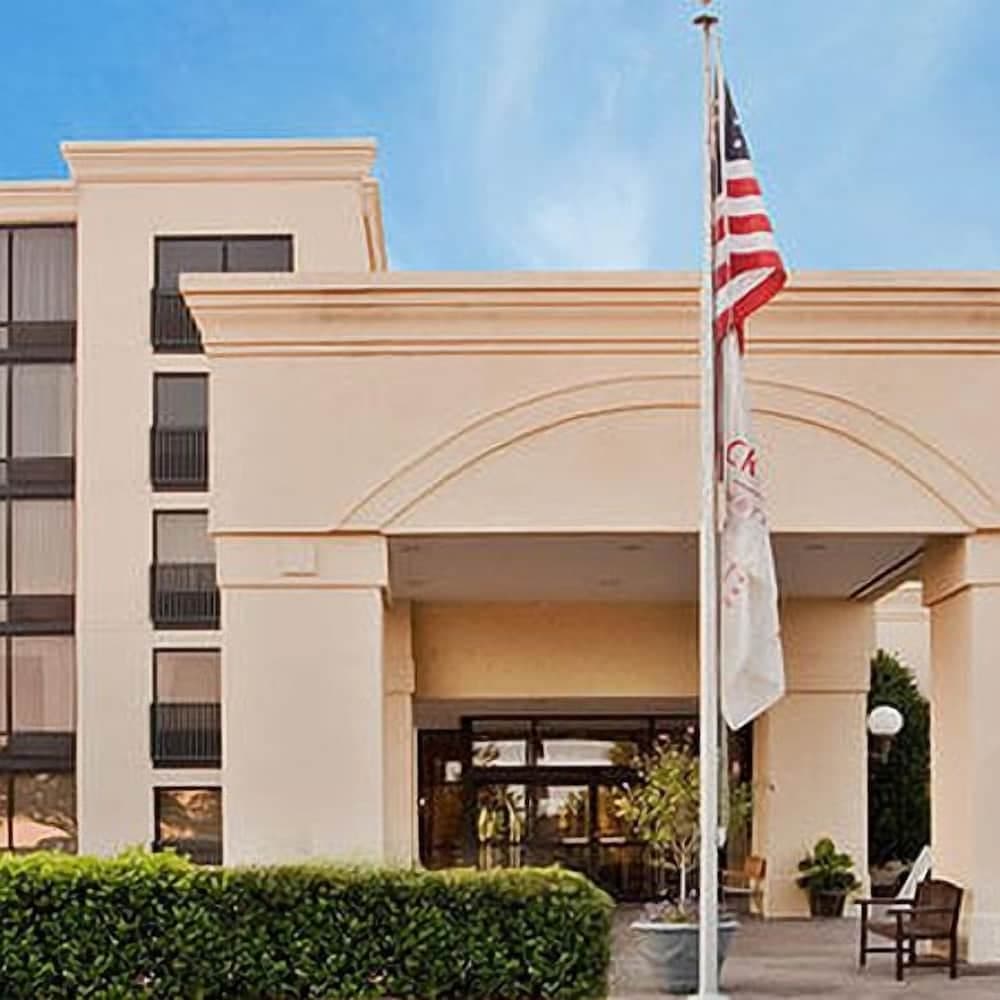 Akaza Hotel Richmond