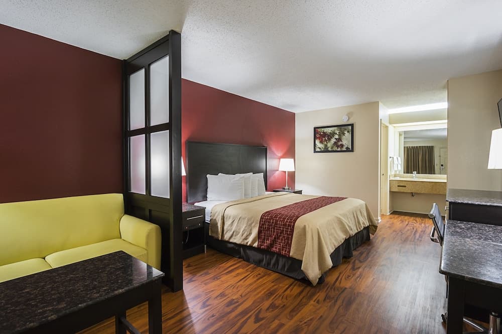 Red Roof Inn & Suites Scottsboro