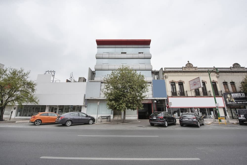 Unidades Privadas con AC-TV-WiFi y Estacionamiento en Centro de MTY