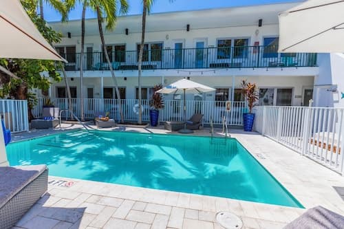 Seaside All Suites Hotel