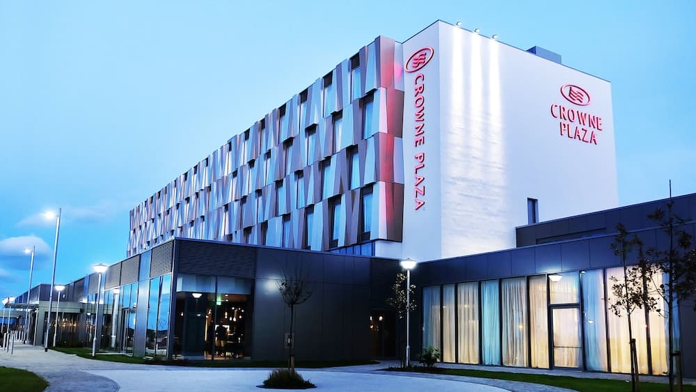 Crowne Plaza Aberdeen Airport by IHG