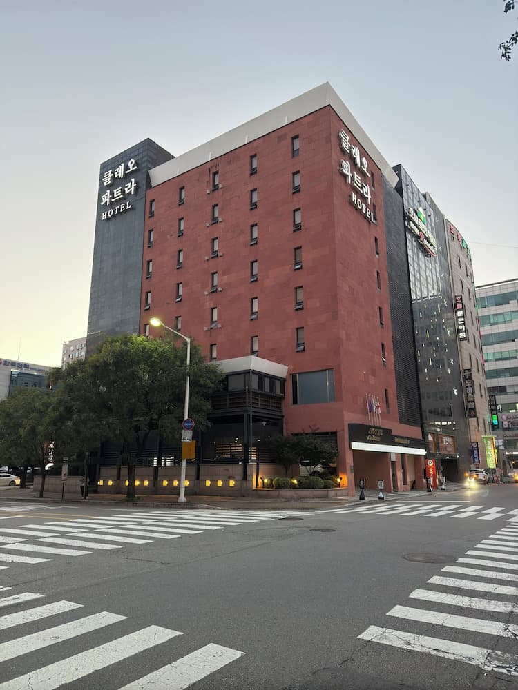 Cleopatra Hotel