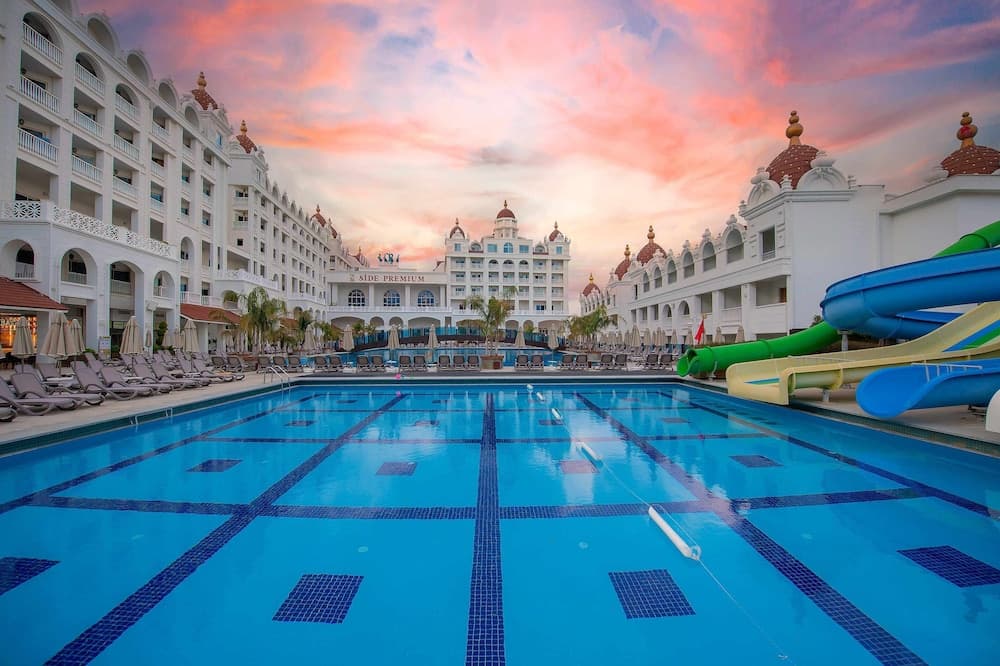 Oz Hotels Side Premium