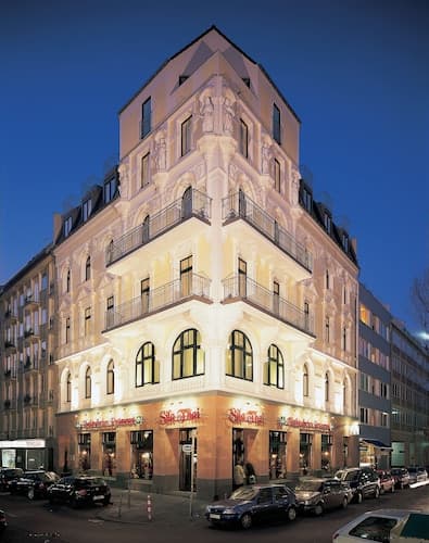 Devin Art Hotel