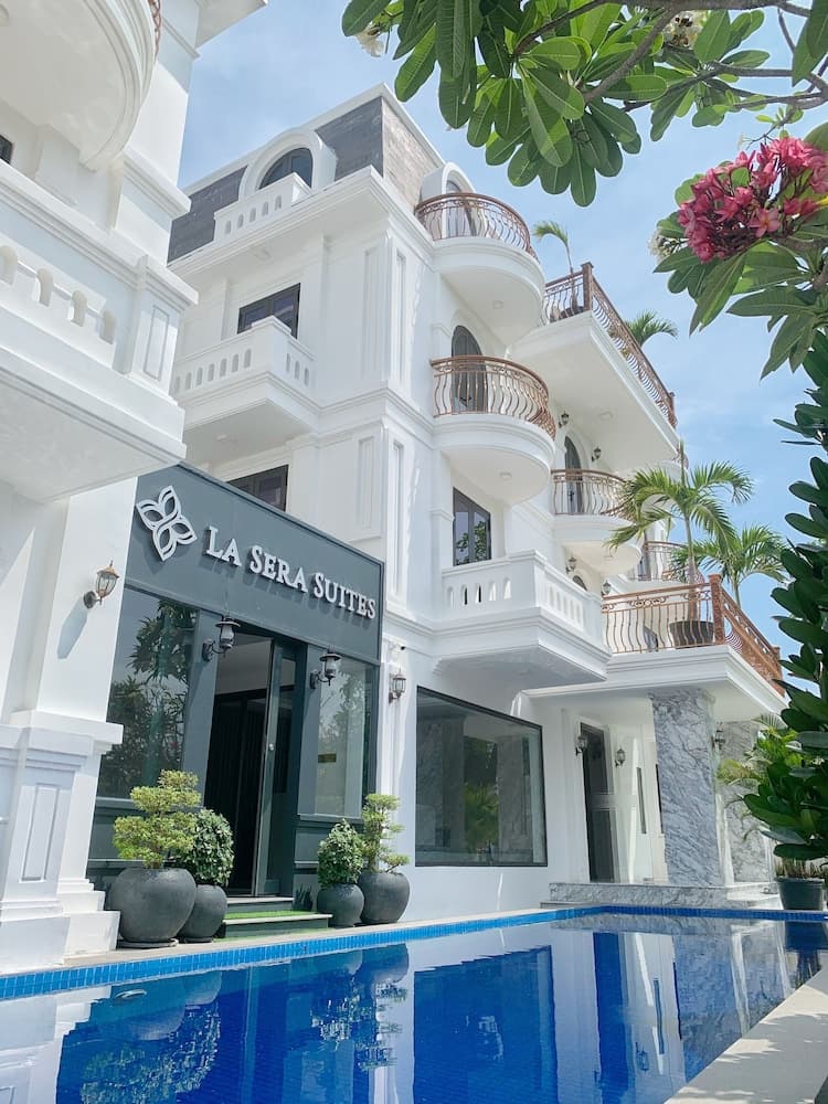 La Sera Suites An Vien