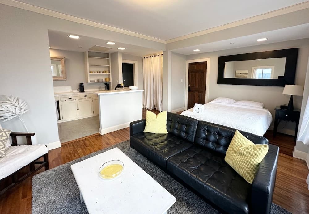 The Vurpillat Beachfront Hotel