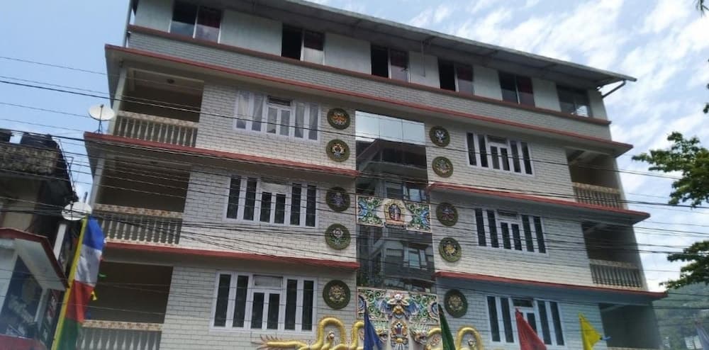 Goroomgo Sunmount Mayal Retreat Gangtok