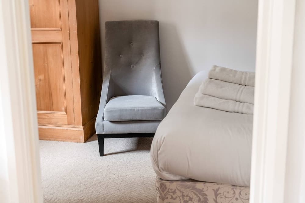 Gorgeous Putney Flat