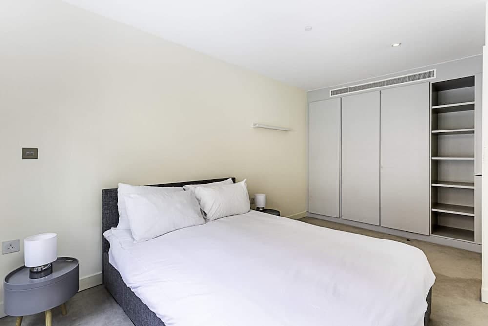 Modern Shoreditch Apartment