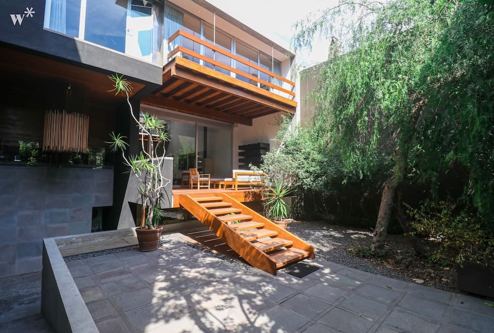 House in Miraflores by Wynwood House