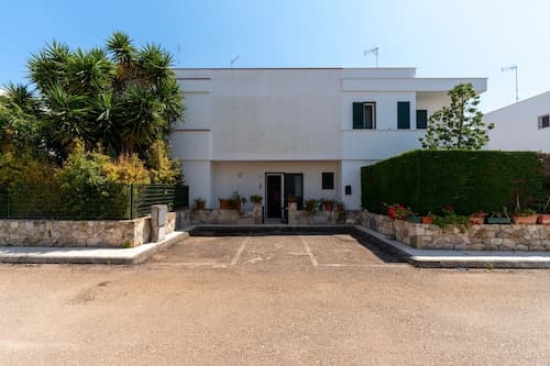 3441 Villa Selvaggia by Barbarhouse