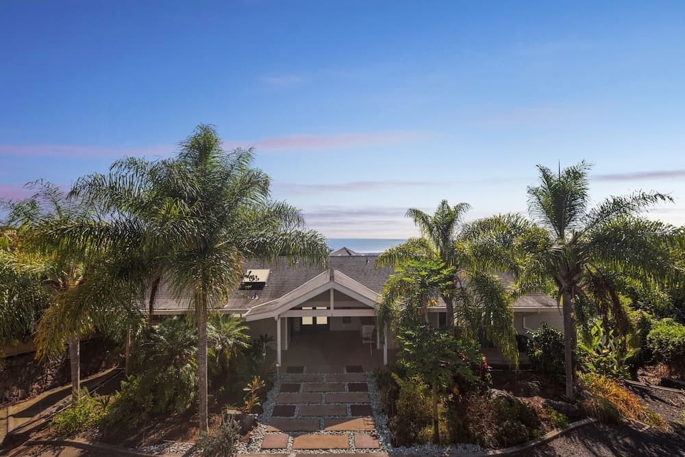 Pu'ukala Sunset Estate W/ Amazing Ocean Views! 3 Bedroom Home by RedAwning