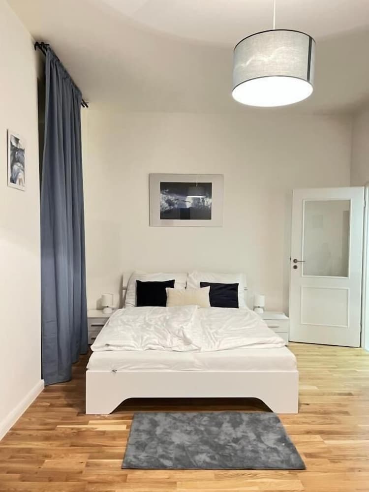 Helen Homestay Florenc Newly Apartment