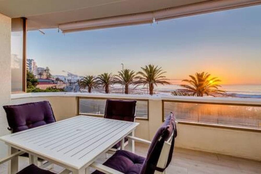 Beautiful Lock up go w Ocean Views Sundowner Views