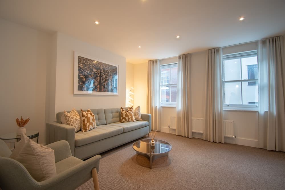 2 Bedroom Flats in Covent Garden