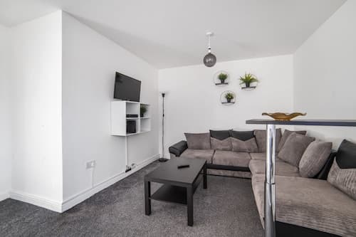 Leicester - Apartment - Sleeps 6 - 97ws