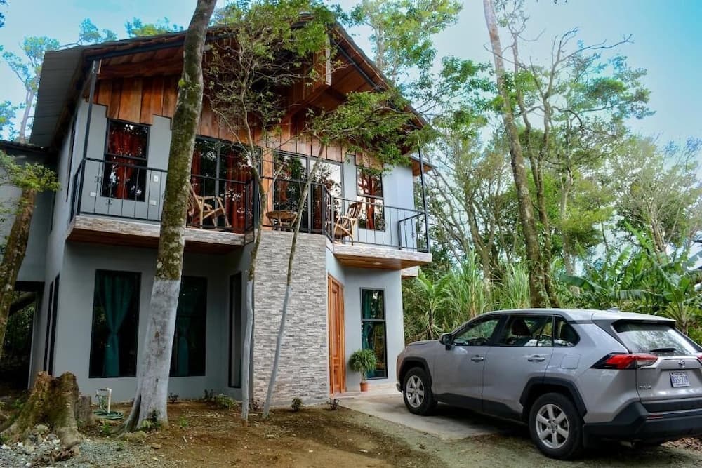 Cabañas Roca Verde Monteverde