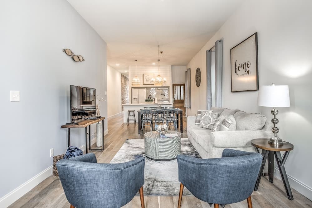 Delightfully Redesigned Home - JZ Vacation Rentals