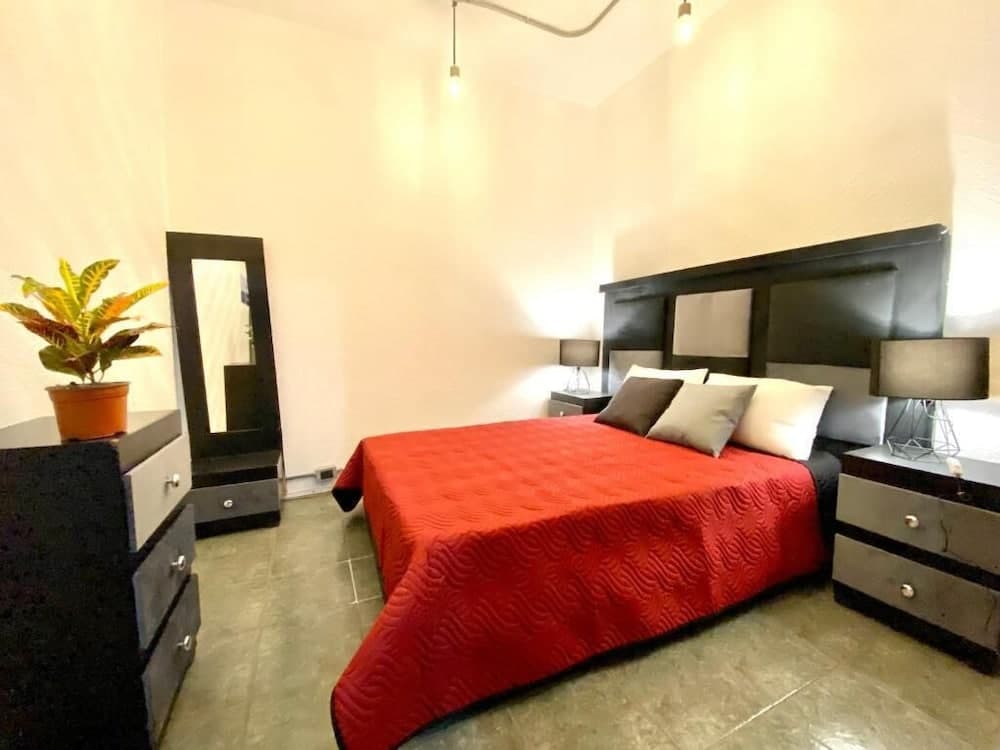 HOSTAL REFORMA