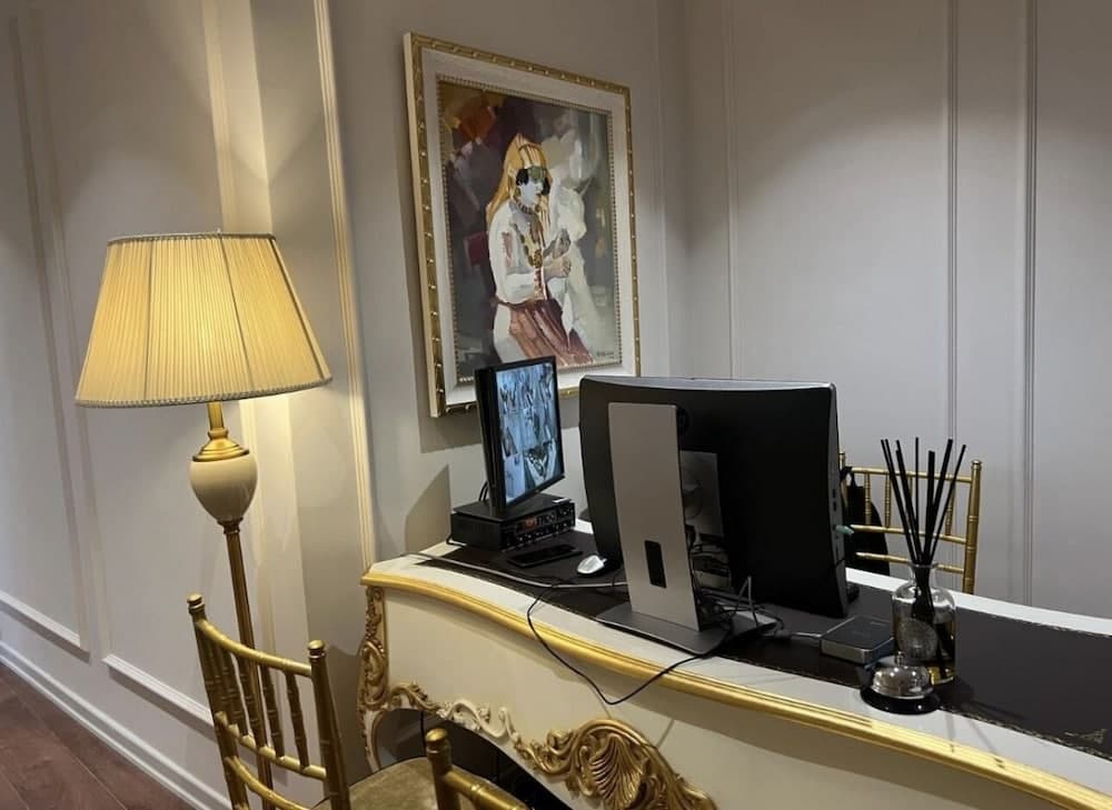 Sol Invictus Boutique Hotel