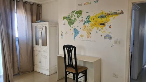Females Only Host is Woman Citycenter