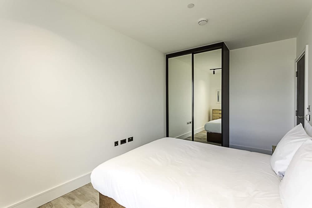 Icon Tower Flat VI