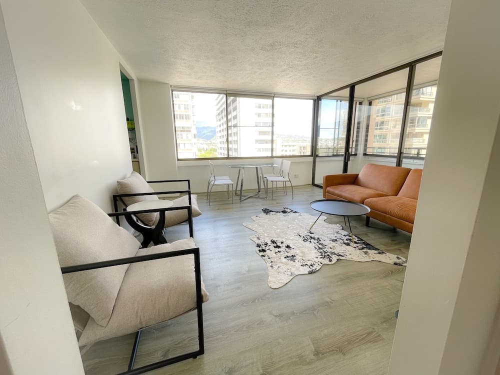 Chic Waikiki Skytower Apartment 1 Bedroom Condo by RedAwning