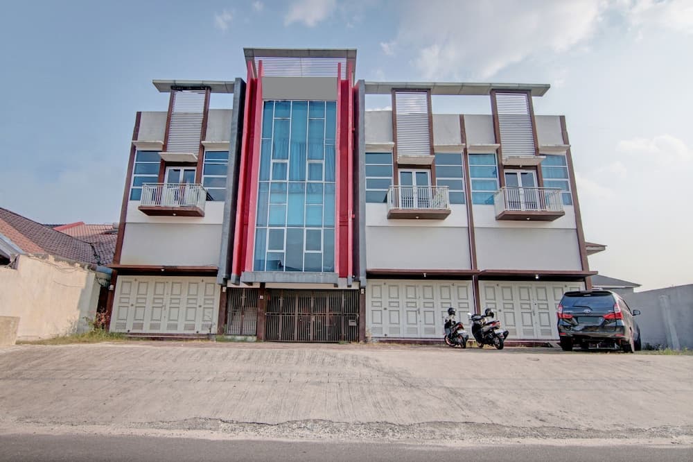 OYO 93072 Asri Homestay Syariah