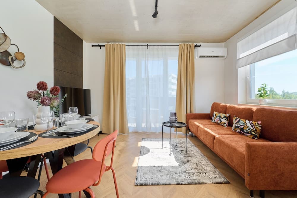 Apartments Wagrowska 12H by Renters