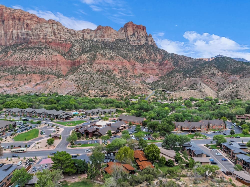 Canyon Casitas at Zion