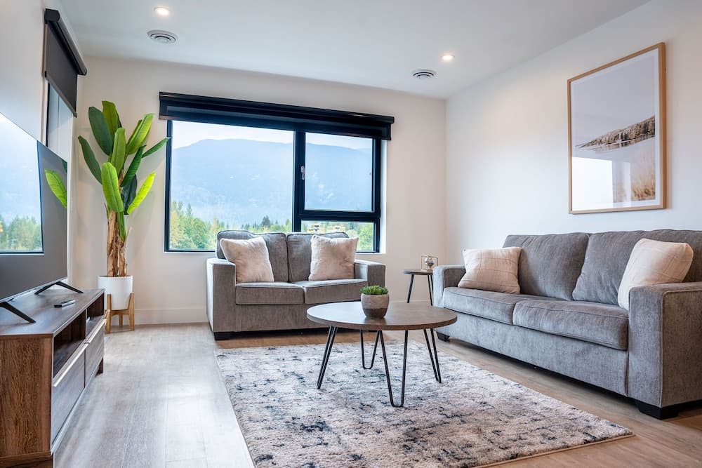 RevelStoked Getaway by Revelstoke Vacation