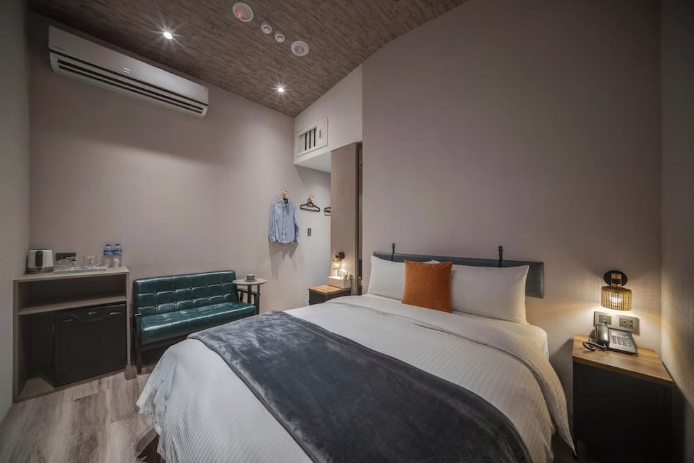 Fun Stay Inn Ximen