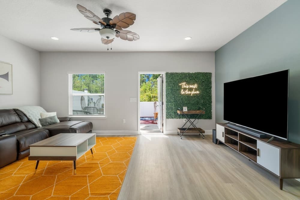 7654 Shadow Lake Drive - Ocean's Eleven