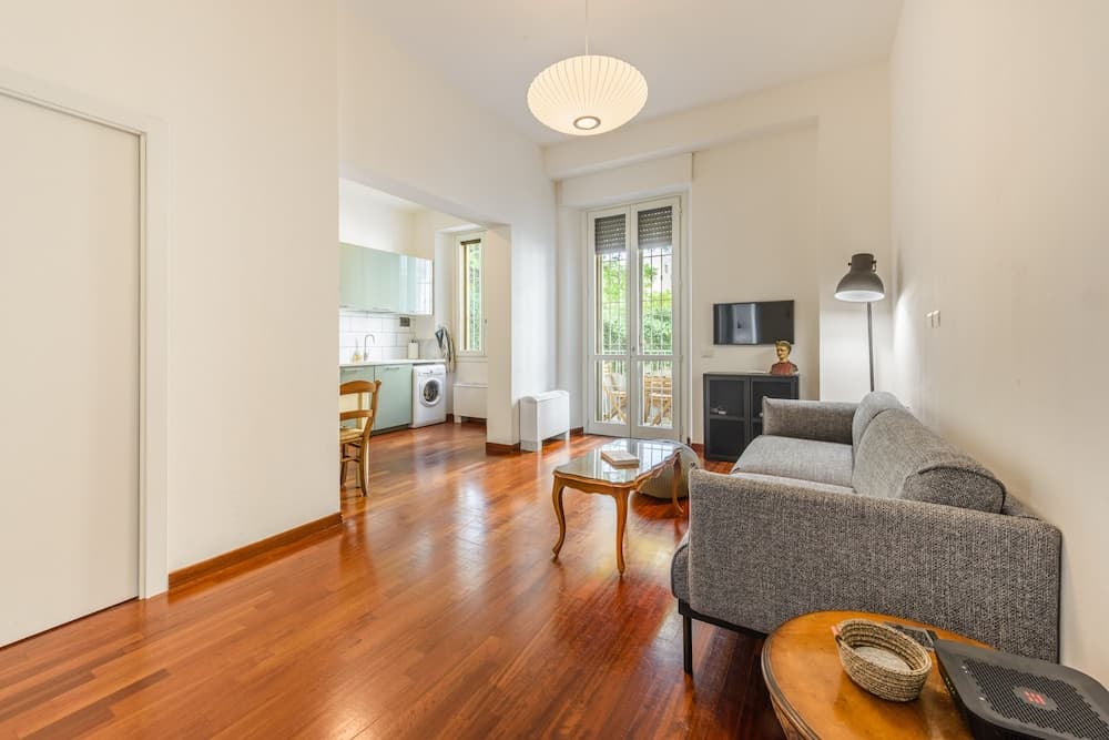 Poliziano Apartment by Mmega