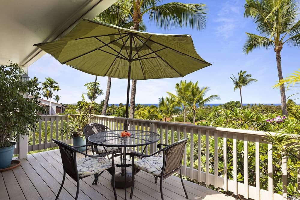 Koana's Ocean Hale Onsite Pool