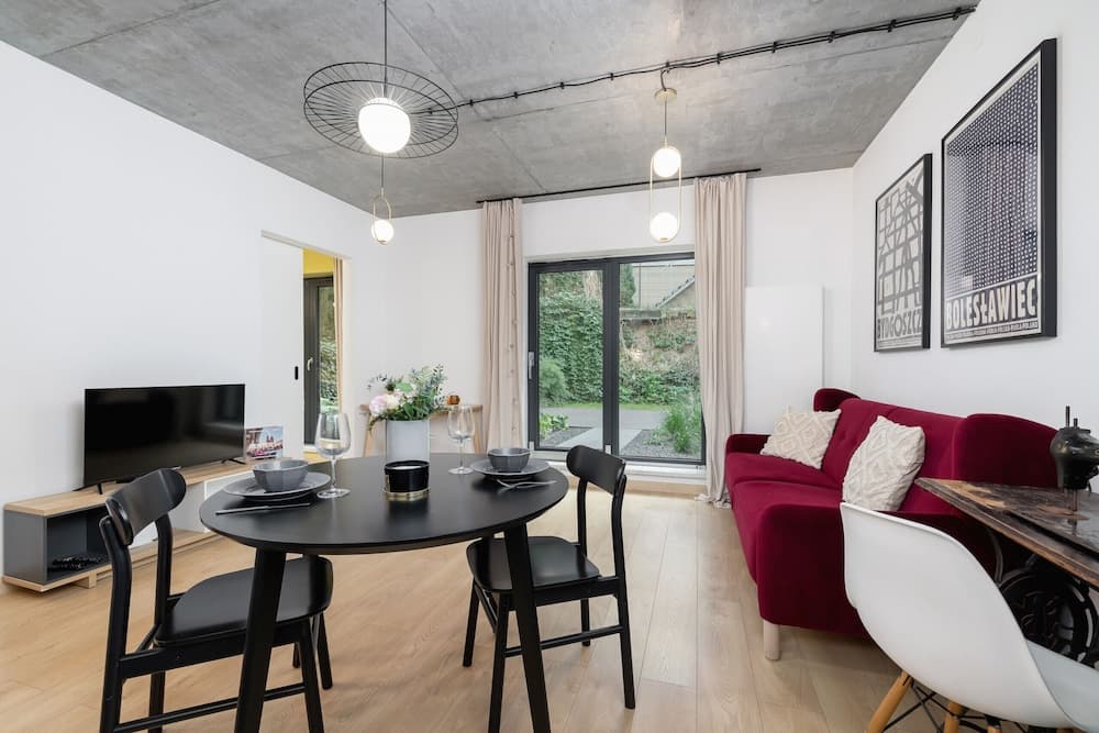Brick House Apartment Cracow by Renters