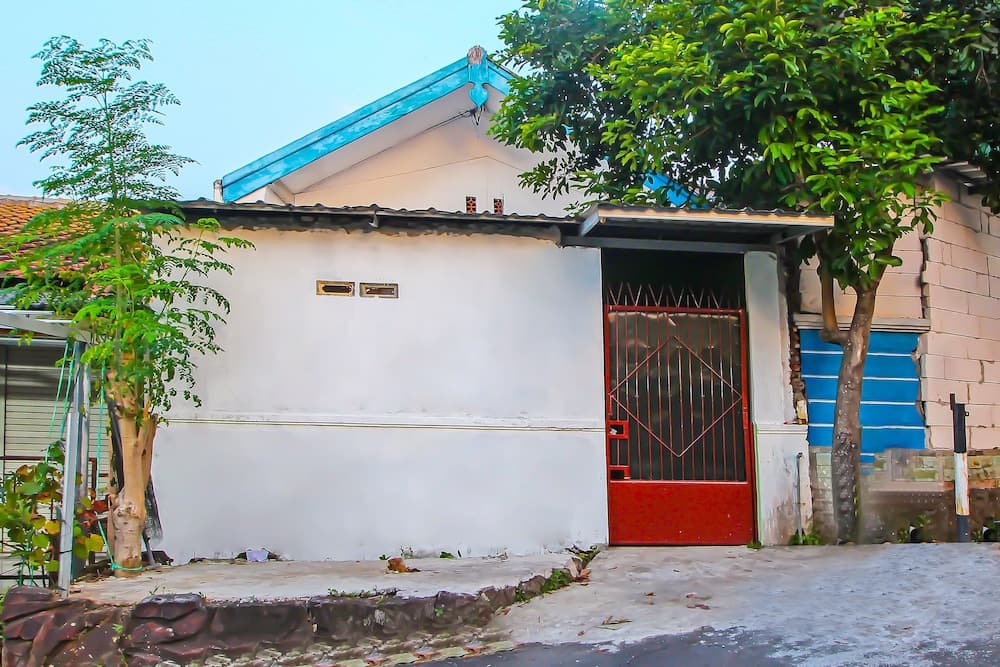 SPOT ON 92610 Barokah Kostel Syariah