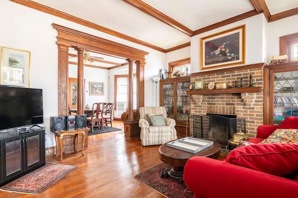 Cozy Cape Cod Bungalow