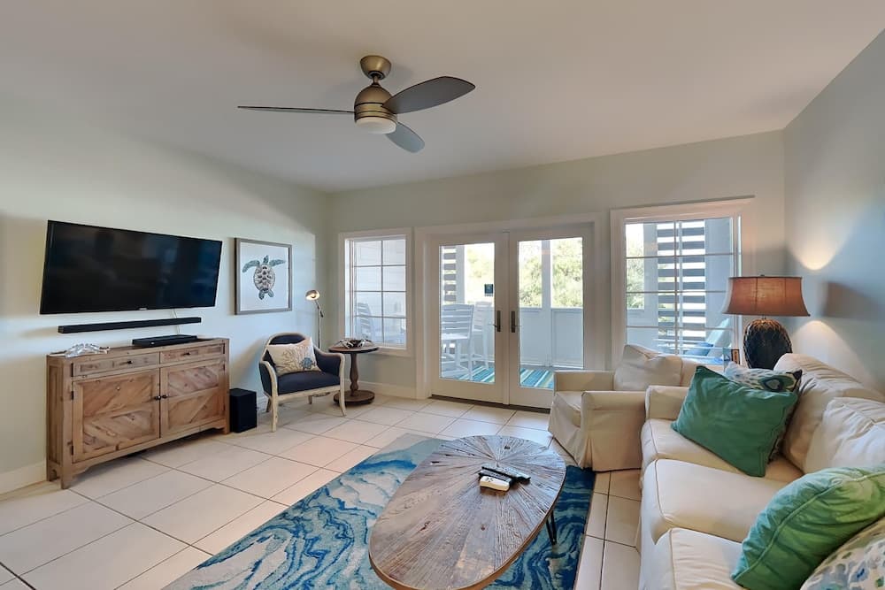 Cassine Station #305 - Sea Ya