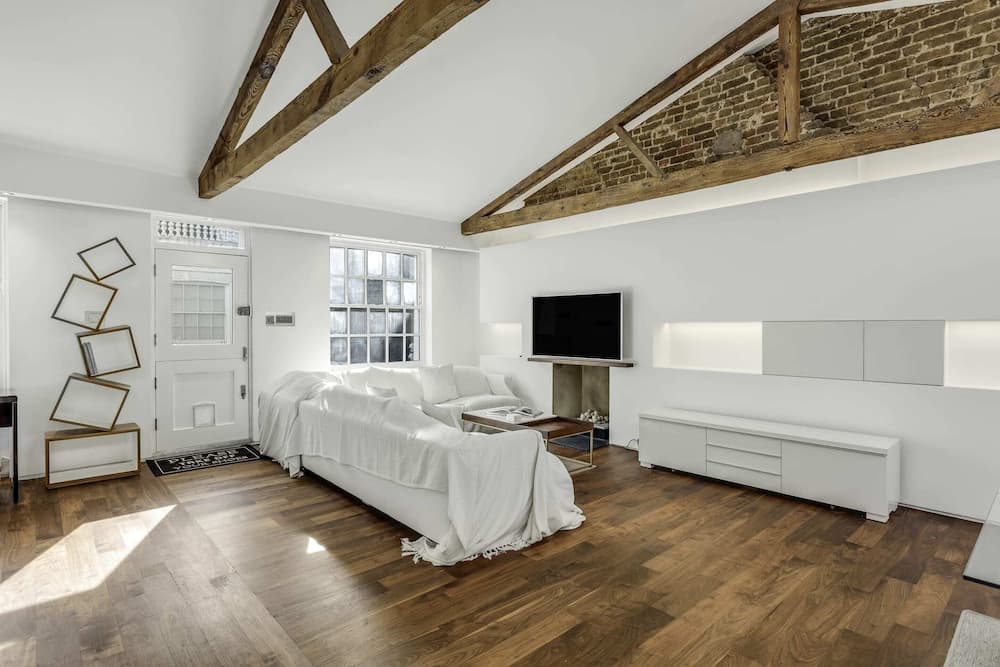 Luxury Loft-style Mews House